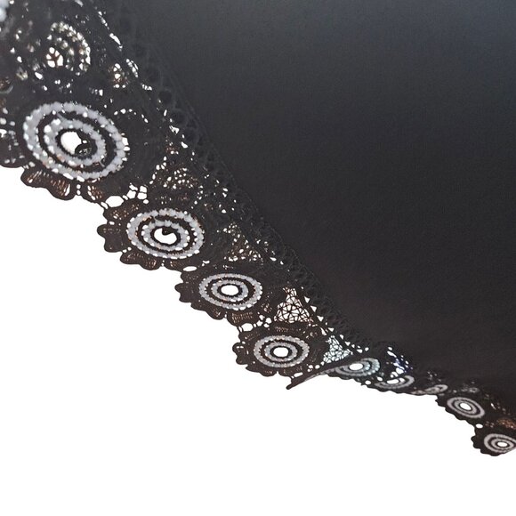 B. Darlin Black Sleeveless Dress With Lace Trim & Embroidered Hem Size 11/12 - Picture 3 of 8